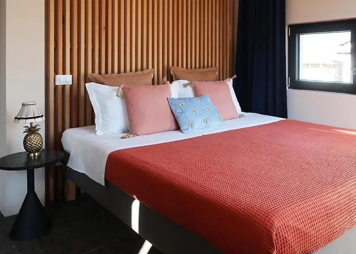 Picobello בית הארחה מנדלו דל לאריו